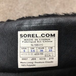 sorel zip up boots